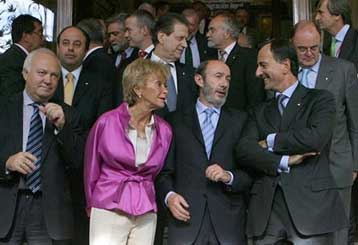 Σκληρή απάντηση Πολύδωρα στις τουρκικές αιτιάσεις για τους παράνομους μετανάστες