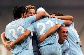 Ο Τόζερ έδωσε τη νίκη στην ΑΕΚ, στο 95 γλίτωσε την ήττα ο Αρης