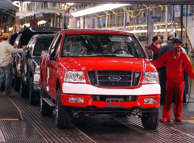 Αμεση μείωση 14.000 θέσεων εργασίας από τη Ford!