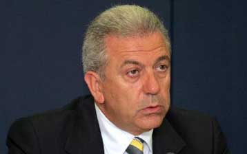 Τρία νομοσχέδια ετοιμάζεται να καταθέσει στη Βουλή το υπουργείο Υγείας