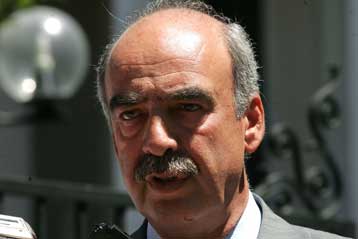 «Απέναντι στην αδιαλλαξία προτάσσουμε το διάλογο» είπε ο Ευ.Μεϊμαράκης από την Κύπρο