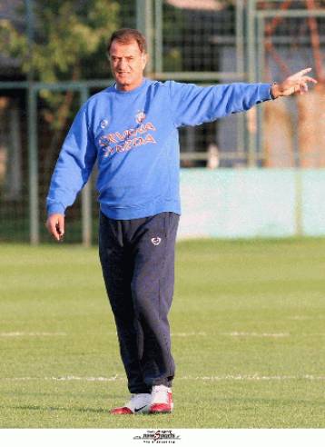 Ο Μπάγεβιτς υποστηρίζει ότι θα ξαναδεί τους παίκτες του Ερυθρού Αστέρα την Πέμπτη