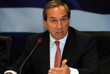 Ανάπτυξη 3,8% και έλλειμμα 2,4% του ΑΕΠ προβλέπεται στον προϋπολογισμό για το 2007