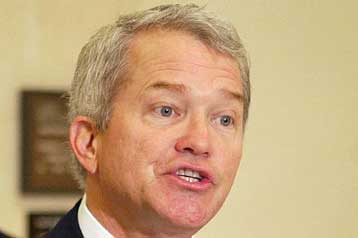 Σκάνδαλο με ανάρμοστα e-mail βουλευτή «ταράζει» τους Ρεπουμπλικανούς στις ΗΠΑ