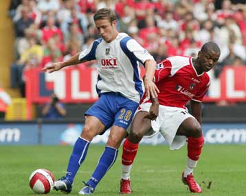 Ο Ντάρεν Μπεντ στη θέση του Αντι Τζόνσον για τα ματς της Αγγλίας με ΠΓΔΜ, Κροατία