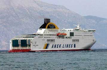 Και η ΑΝΕΚ εισέρχεται στη μάχη για την εξαγορά του 33,3% της Hellenic Seaways