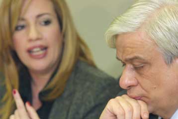 Με Γεννηματά, Σγουρό και Μίχα συναντήθηκε ο υπουργός Εσωτερικών Πρ.Παυλόπουλος