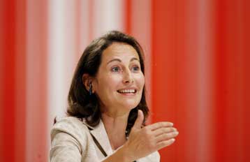 Ρουαγιάλ, Στρος Καν και Φαμπιούς για το προεδρικό χρίσμα των Γάλλων Σοσιαλιστών