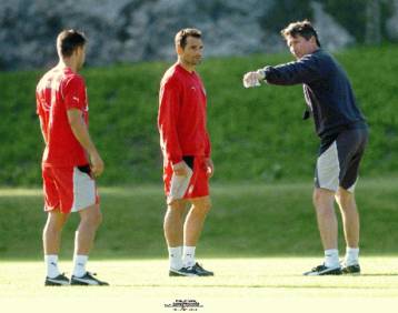 Την κλήση σε απολογία του Καψή σκέφτονται στον Ολυμπιακό