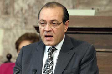 Το καρτέλ του κράτους είναι η μεγαλύτερη παθογένεια σύμφωνα με τον ΣΕΒ