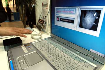 Και η Fujitsu αντικαθιστά μπαταρίες φορητών κατασκευής Sony