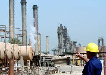 Σε μείωση της πετρελαϊκής παραγωγής κατά 1 εκατ. βαρέλια προσανατολίζεται ο ΟΠΕΚ