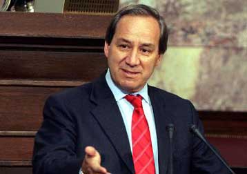 Αναγκαία η σφικτή οικονομική πολιτική μέχρι το 2010, λέει ο Γ.Αλογοσκούφης