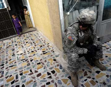 Αιφινιδιαστική επίσκεψη της Κοντολίζα Ράις στη Βαγδάτη