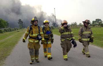 Έκρηξη σε εργοστάσιο χημικών της Β.Καρολίνας τρέπει σε φυγή χιλιάδες πολίτες