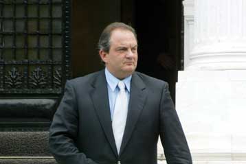 Ανοιχτός ο δρόμος για πρόωρες εκλογές μετά το Πάσχα του 2007