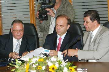 Ιστορικές υπογραφές για το γήπεδο του Ηρακλή