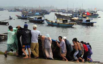 Δεκαεννέα παιδιά πνίγηκαν σε ανατροπή πλοιαρίου το Βιετνάμ