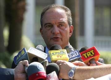 Επίσκεψη Καραμανλή στο υπό ανέγερση νέο Μουσείο Ακροπόλεως