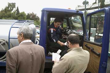 Σαφάρι ελέγχων για την πάταξη της φοροδιαφυγής και του λαθρεμπορίου καυσίμων