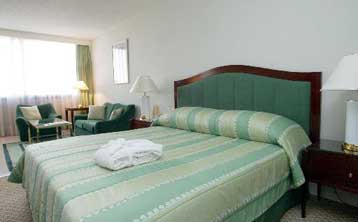 Στο 67,4% αυξήθηκε η πληρότητα των αθηναϊκών ξενοδοχείων τον Αύγουστο