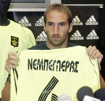 «Κίτρινος» για ακόμα τρία χρόνια ο Κώστας Νεμπεγλέρας