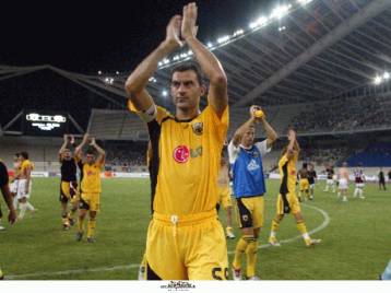 Με Δέλλα και 4-2-3-1 προετοιμάζει ο Φερέρ την ΑΕΚ εν όψει Λιλ