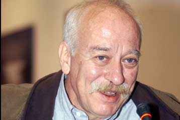 Αιφνιδιαστική παραίτηση του Χρ.Μπότσογλου από τη θέση του πρύτανη της ΑΣΚΤ