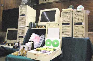 Σχολικά βοηθήματα μέσω Internet αντέγραφαν τρεις χάκερ στη Θεσσαλονίκη