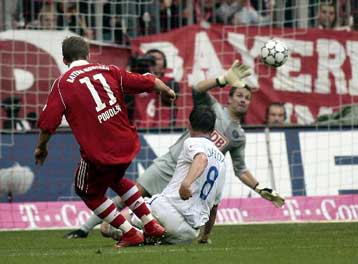 Η Μπάγερν στην κορυφή μαζί με Βέρντερ και Σάλκε με νίκη στο ντέρμπι