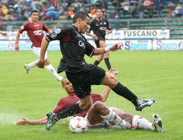 Η Ίντερ νίκησε και έμεινε πρώτη, αφού Ρόμα και Παλέρμο ηττήθηκαν