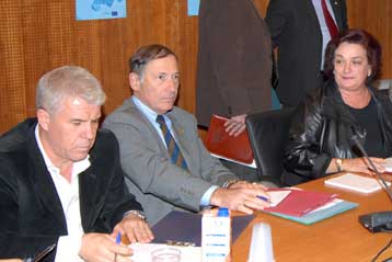 Ακαρπη η συνάντηση της Μ.Γιαννάκου με τους εκπαιδευτικούς