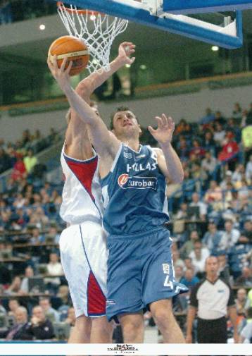 Σχεδόν ισοπαλία στην ιστορία των αναμετρήσεων της Ελλάδας με Σερβία και Ρωσία