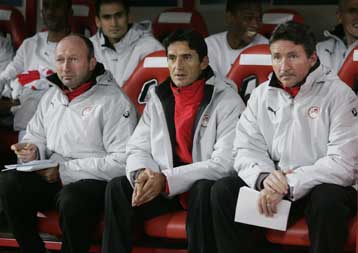 Ψυχολογικό «ντοπάρισμα» του Σόλιντ στους παίκτες υπό τη σκιά της κριτικής Ριβάλντο