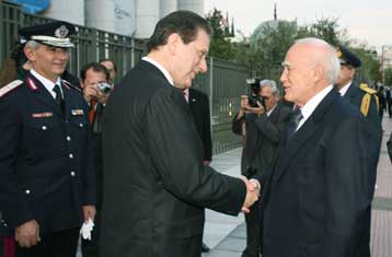 Τις απαραίτητες ισορροπίες στο έργο του αστυνομικού επισήμανε ο Κάρολος Παπούλιας