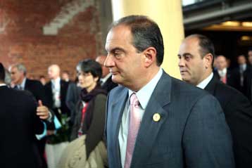 Δηλώσεις Καραμανλή από τη Φινλανδία όπου βρίσκεται για τη Σύνοδο Κορυφής