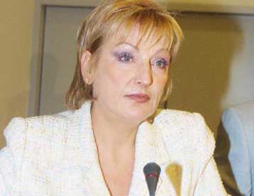 Κατά βουλευτών της ΝΔ στρέφεται η Φωτεινή Πιπιλή