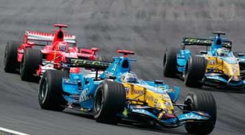 Έμεινε στον «θρόνο» του ο Αλόνσο, άδοξο τέλος για Σουμάχερ, πρωτιά της Renault