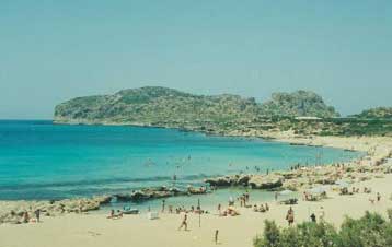 Αυξάνεται το ειδικό βάρος του τουρισμού στην ελληνική οικονομία