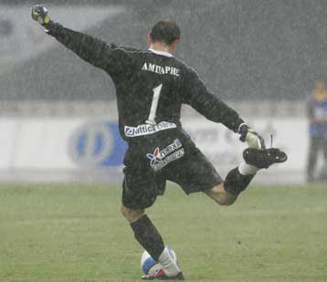 Την επιστροφή τους στις εξέδρες σκέφτονται οι οπαδοί του Ηρακλή εν όψει Παναθηναϊκού