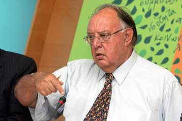 Επίκαιρη επερώτηση για την ακρίβεια κατέθεσε το ΠΑΣΟΚ