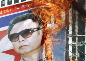 Με πόλεμο απειλεί η Πιονγιάνγκ τη Σεούλ εάν εφαρμόσει τις κυρώσεις του ΟΗΕ