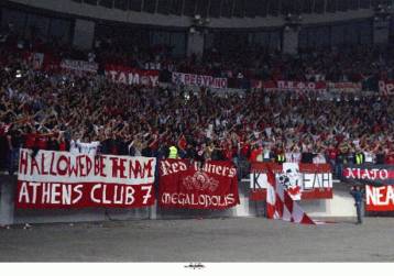 Φωτιές έβγαζαν κόσμος και Ακερ στο ΣΕΦ οδηγώντας τον Ολυμπιακό στην άνετη νίκη