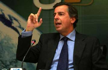 Η κυβέρνηση θα ορίσει σύντομα τον σύμβουλο ιδιωτικοποίησης του ΟΤΕ, λέει ο Μ.Λιάπης