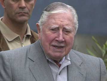 Ράβδους χρυσού βάρους εννέα τόνων φέρεται να έκρυβε στο Χονγκ Κονγκ ο Πινοτσέτ