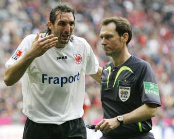 «Εξάρες» έριξε η Βέρντερ, η Μπάγερν νίκησε την Αϊντραχτ