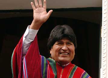 Εθνικοποιήσεις και στον τομέα του ορυκτού πλούτου προωθεί ο πρόεδρος της Βολιβίας