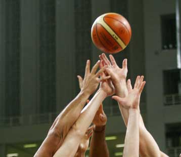Νίκη της Σιένα στην πρεμιέρα του ULEB Cup, σειρά των ΑΕΚ και ΠΑΟΚ