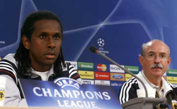 Ευκαιρία της ΑΕΚ για νίκη βλέπει ο Φερέρ-Σπίτι του όποιος φοβάται, συνιστά ο Έμερσον