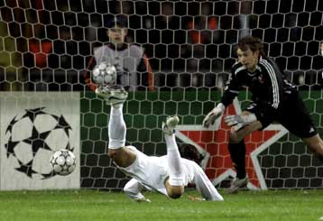 Ανοιξαν φτερά για την 16άδα οι «νυχτερίδες» με τον βαθμό στο Ντόνετσκ